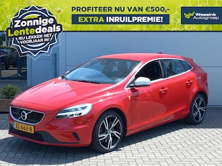 Volvo V40 1.5 T3 152PK Geartronic (Automaat) R-Design | LENTEDEALS | Climate control | Navigatie | 18" LM-velgen | Trekhaak (1500kg) | Stoelverwarming v+a