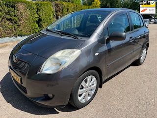 Toyota Yaris 1.3 VVTi 5DRS Executive AIRCO NAVI LEDER BL.TOOTH TR.HAAK NAP