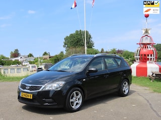 Kia Ceed Cee'd 1.4 CVVT X-tra *Rijdt Perfect ! *Geluidje in het stuurhuis