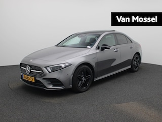 Mercedes-Benz A-klasse 250 e Business Solution AMG Limited AUTOMAAT | PANO | AMBIANTE | AMG INTERIEUR & EXTERIEUR | MEMORY | ELEKTRISCHE STOEL | KEYLES | STOELVERWARMING | NAVIGATIE | CAMERA | 12 MAANDEN BOVAG GARANTIE |