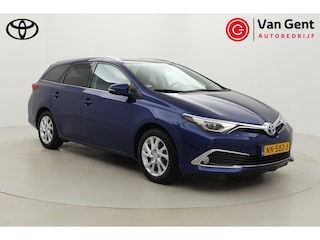 Toyota Auris Touring Sports 1.8 Hybrid Executive | Trekhaak | Navigatie | Stoelverwarming | LED | Parkeersensoren voor/achter | Keyless | Cruise Control | Clima | Camera | Rijstrooksensor | 16 inch | Bluetooth