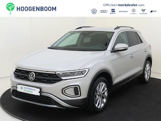 Volkswagen T-Roc 1.0 TSI Life | Keyless | Achteruitrijcamera | Parkeerassistent | CarPlay | Adaptieve cruise control | Elektrisch inklapbare buitenspiegels |
