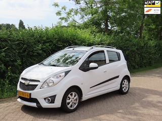 Chevrolet Spark 1.0 16V LT *AIRCO *LEER