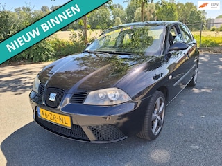 Seat Ibiza 1.4-16V Trendstyle LEUKE AUTO RIJDT EN SCHAKELT GOED