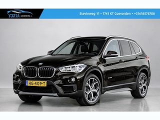 BMW X1 sDrive20i AUTOMAAT*NL AUTO*AFN. HAAK*LEDER*STOELVERW*HEAD UP