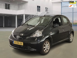 Toyota Aygo 1.0-12V + Elek.pakket lm.velgen met.lak