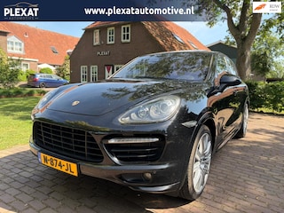 Porsche Cayenne 4.8 GTS Aut. | Schuif/kanteldak | BOSE | Dodehoek | Lederen Deurpanelen | 4X Stoelverwarming | Lichtmetaal | NAP |