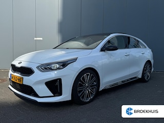 Kia ProCeed 1.5 T-GDI 160pk Automaat GT-PlusLine Camera | Carplay | Trekhaak | Premium Audio | Adaptive Cruise control | Dodehoek detectie | Schuifdak | Elektrische achterklep | Bestuurdersstoel met geheugen | Navigatie | Stoelverwarming