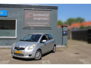 Toyota Yaris 1.3 VVTi Terra Lees Tekst!