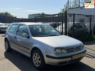 Volkswagen Golf 2.0 Trendline 1e eigenaar airco elektrische ramen cv op afs