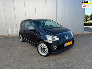 Volkswagen Up 1.0 high up!|PANO|CRUISE|1eEIG|AIRCO|PDC|TOPSTAAT