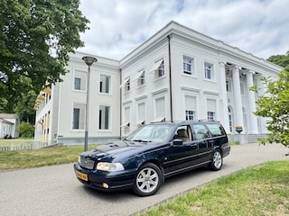 Volvo V70 CLASSIC 2.4 AUT LEDER,