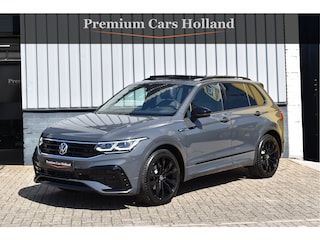 Volkswagen Tiguan 1.5 TSI R-Line 150 Pk HUD Pano IQ Lights Navi Camera Standkachel Trekhaak 20 Inch