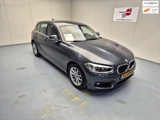 BMW 118i Corporate Lease Executive /afneembare trekhaak
