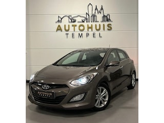 Hyundai i30 1.6 GDI i-Vision Automaat Cruise Climate Stoelverw Stuurverw Keyless Entry Camera Leder Vol