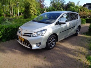 Toyota Corolla Verso 1.8 VVT-i 147pk Aut (5P) Business Plus bij Toyota specialist met 12 maanden BOVAG garantie