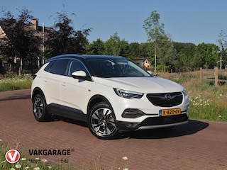 Opel Grandland X 1.2 Turbo Ultimate | Apple Carplay | Cruise Control | Parkeersensoren | Leder-pakket |