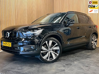 Volvo XC40 Recharge P8 AWD R-Design|89% SOH|1/2 LEDER|ELEK.TREKHAAK+ACHTERKLEP|ACC|STUUR+STOELVERW V+A|CARPLAY/ANDROID|NAP|NL|1EIG