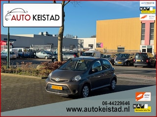 Toyota Aygo 1.0 VVT-i 5-DEURS FACELIFT MODEL! AIRCO/ELEKTR. RAMEN!