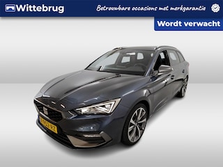 Seat Leon Sportstourer 1.5 eTSI 150pk FR Business Tech DSG Automaat Winter+ Tech pakket / Navigatie / Clima / Carplay / Parkeersensoren / 18"LM Velgen