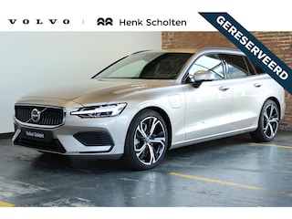 Volvo V60 T6 Plug-in hybrid AWD Essential | Lederen bekleding | BLIS | Parkeersensoren voor + achter | 19'' Lichtmetalen velgen | Stoelverwarming | Google Infotainment | Cruise control adaptief | Parkeercamera