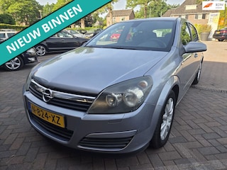 Opel Astra 1.6 Essentia LEUKE AUTO RIJDT EN SCHAKELT GOED