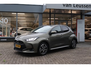 Toyota Yaris 1.5 Hybrid DYNAMIC ALL SEASONS STOELVERW LED APPLE/ANDROID