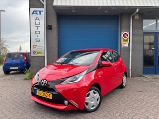 Toyota Aygo 1.0 VVT-I X-PLAY