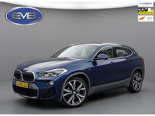 BMW X2 SDrive20i M -Sport, panoramadak, afneembare trekhaak, leder, vele opties, NL auto met nationale auto pas