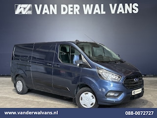 Ford Transit Custom 2.0 TDCI 131pk L2H1 Euro6 Airco | Camera | LED | Cruisecontrol | 2800kg Trekhaak Verwarmde voorruit, Parkeersensoren, Bijrijdersbank