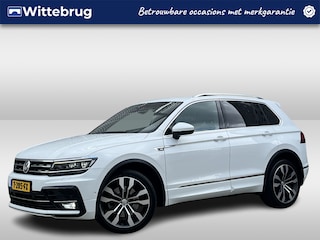 Volkswagen Tiguan 2.0 TSI 4Motion Highline Business R / Pano / Digitaal dashboard / Head-up display /  Dynaudio / Navigatie / App connect /