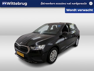 Skoda Fabia 1.0 TSI 95pk Ambition / Navigatie / APP Connect / LED / Parkeersensoren A / Airco