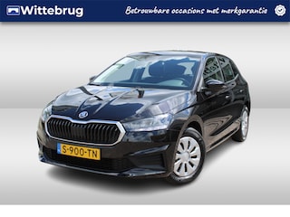 Skoda Fabia 1.0 TSI 95pk Ambition / Navigatie / APP Connect / LED / Parkeersensoren A / Airco