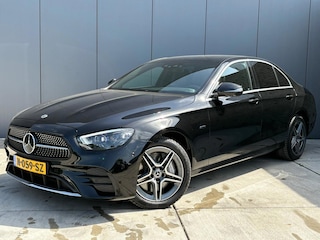 Mercedes-Benz E-klasse 300 e 4MATIC AMG Line | 360 Camera | Adaptive Cruise | Lederen Bekleding | Matrix LED | Widescreen |