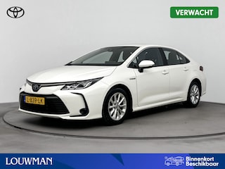 Toyota Corolla Sedan 1.8 Hybrid Active | NL-Auto | Apple Carplay/Android Auto | Parkeercamera | Onderweg-naar-dealer