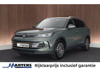 Volkswagen Tiguan 1.5 eHybrid 204pk Elegance Trekhaak Camera Stoelverwarming Keyless Virtual Cockpit Navigatie