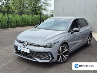 Volkswagen Golf 1.5 eHybrid GTE 272PK DSG/AUTO | Glazen panorama-dak | Head-up display | Achteruitrijcamera | Navigatie | Dodehoek detectie | Stoel/stuurverwarming | Matrix-led | Apple carplay Android auto | DAB | 18"LMV