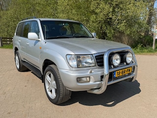 Toyota Land Cruiser LandCruiser 100 4.2 Ex.Standard Roof Window Van