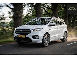 Ford Kuga 1.5 EcoBoost ST Line Automaat / Trekhaak / Open dak