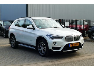 BMW X1 xDrive20i 192pk High Executive. 1-Eig. Leer, StoelVerw, Clima, Navi, 18"LMV, Haak 2000kg