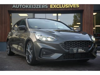 Ford Focus 2.3 EcoBoost ST-X MK4 Virtual Teller Automaat | Panorama | HUD | ACC | Performance Seats | Camera | Winter Pack