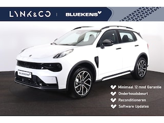 Lynk & Co 01 1.5 Core - UIT VOORRAAD LEVERBAAR - Parkeercamera achter - LED Koplampen met actieve grootlichtregeling - Buitenspiegels elektrisch inklapbaar en verwarmbaar - Verwarmde voorstoelen - 15,4 Inch display - Bekleding ECONYL - Apple Carplay & Android Auto - Achterbank 60/40 inklapbaar - ISOFIX - Dakrails - 19' LMV