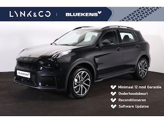 Lynk & Co 01 1.5 Core - UIT VOORRAAD LEVERBAAR - Parkeercamera achter - LED Koplampen met actieve grootlichtregeling - Buitenspiegels elektrisch inklapbaar en verwarmbaar - Verwarmde voorstoelen - 15,4 Inch display - Bekleding ECONYL - Apple Carplay & Android Auto - Achterbank 60/40 inklapbaar - ISOFIX - Dakrails - 19' LMV