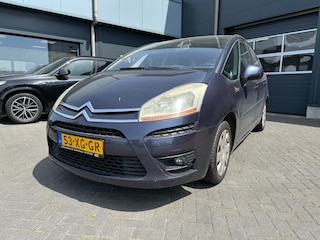 Citroën C4 Picasso 1.8 met trekhaak en APK tot 01-2027!