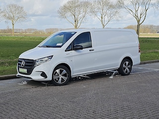 Mercedes-Benz Vito 112 L2 60 kWh 112 60kWh 261Km WLTP Nieuw-Type MBUX Bumpers-Kleur LED Lm-Velgen 80kw-Snelladen