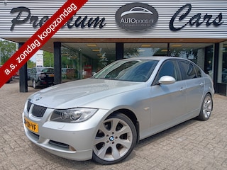 BMW 318i Business Line|ORG NL|DEALERONDH|NAV GROOT|COMFT SEAT|BREEDSET|ZEER NETJES