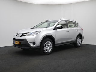 Toyota RAV4 2.0 Aspiration 4WD | Trekhaak + 2.000 KG Trekgewicht Onderweg-naar-dealer