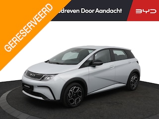 BYD Dolphin Design 60.4 kWh Black en Brown interieur | Design | 427 WLTP | 360 graden camera | Stuurwielverwarming