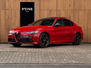Alfa Romeo Giulia 2.0T GME AWD Competizione 280pk | Pano-dak | Harman/Kardon | ADAS Pack 2