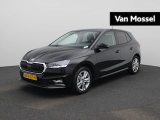 Skoda Fabia 1.0 TSI Selection Automaat/DSG | Metallic lak | Navigatie pakket | 16" Lichtmetalen vlegen | Getint glas vanaf B Style
